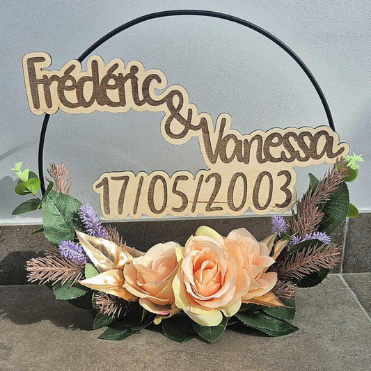 Hoepel met kunstbloemen of droogbloemen